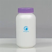 пластиковые бутылки с лекарствами